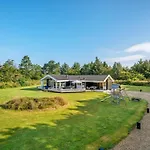 Svithandi - 1-5km From The Sea By Interhome