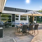 Svithandi - 1-5km From The Sea By Interhome