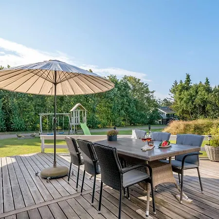 Svithandi - 1-5km From The Sea By Interhome