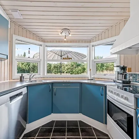 Feriehus Svithandi - 1-5km From The Sea By Interhome