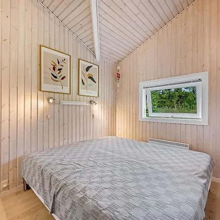 Feriehus Svithandi - 1-5km From The Sea By Interhome