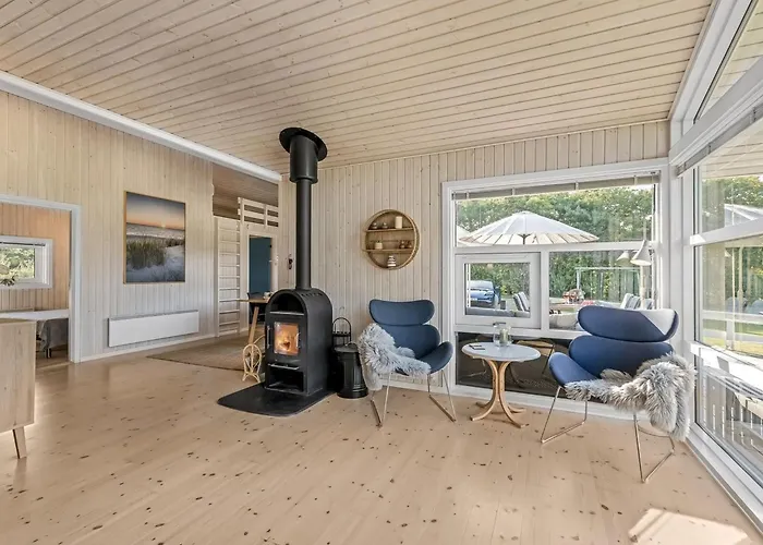 度假居 Svithandi - 1-5km From The Sea By Interhome *